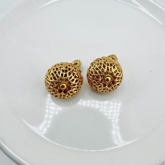 Vintage Ball Filigree Earrings Monet Clip On Glamour Gatsby Timeless Retro - Picture 3 of 6